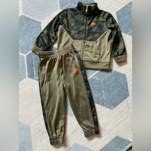 Nike Toddler Boy Sport Wear 2-Piece Matching Set